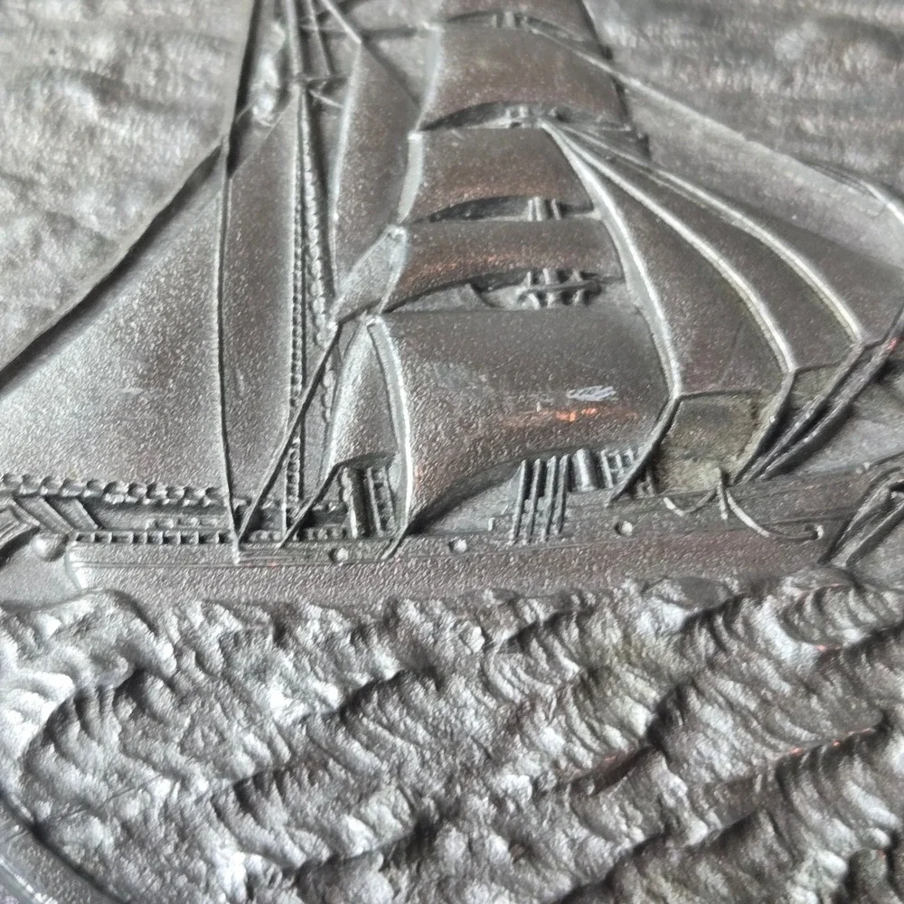 R&S Vintage Belt Buckle Mens Silver Pewter Tone 1976 Sailing Ship Nautical Round